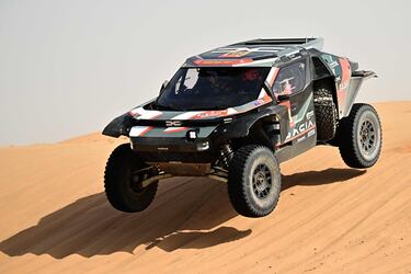El piloto francés del Dacia Sandriders, Sébastien Loeb, y el copiloto francés, Edouard Boulanger, compiten en la etapa 7 de la 48.ª edición del Rally Dakar 2026.