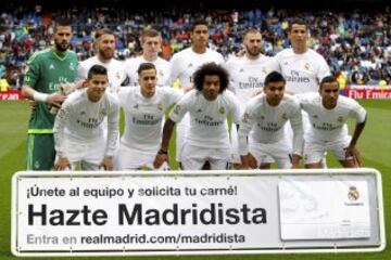 Once del Real Madrid. Kiko Casilla, Sergio Ramos, Toni Kroos, Varane, Benzema y Cristiano Ronaldo. Agachados: James Rodríguez, Lucas Vázquez, Marcelo, Casemiro y Danilo.
