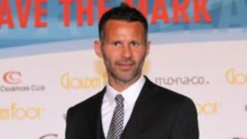 Giggs desea renovar una temporada más con el United