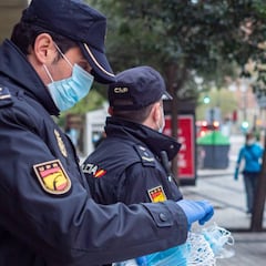 Rompen la cadera a un anciano que pidió a un menor que usase mascarilla