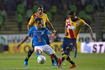 Morelia comenzó ganando con tanto de Rodrigo Millar y Cruz Azul dio la vuelta con anotaciones de Jorge Benítez y 'Chaaco' Giménez pero el marcador final fue puesto por Luis Gabriel Rey en los minutos finales del partido.