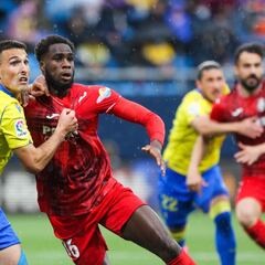 Al Villarreal se le olvida viajar en turista