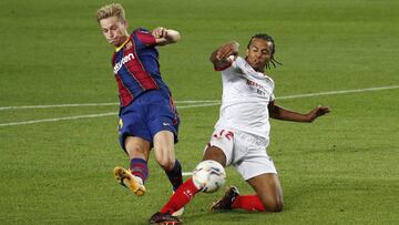 Koundé se adelanta a De Jong.