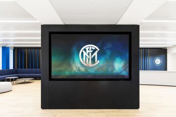 El conjunto italiano inaugura su nueva sede del club: Inter HQ. Las nuevas oficinas en Viale Liberazione son altamente incoativas innovadoras y modernas.