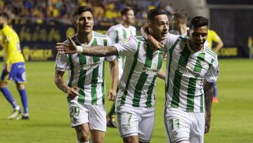 Sergio León celebra un gol.