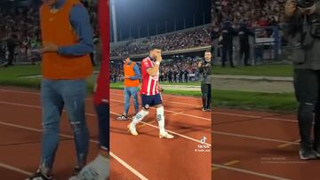 Con gritos de “borracho, borracho”, Alexis Vega fue recibido en C.U.