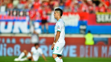 Rafael Santos Borré durante su debut con Werder Bremen en Bundesliga.