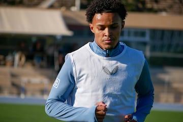 Lázaro Vinicius, en su primer entrenamiento con la UD Almería tras su cesión en el Palmeiras.