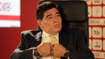 Maradona, invitado al amistoso del Sevilla en Marruecos