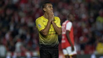 América confirma a su quinto refuerzo: Carlos Lizarazo