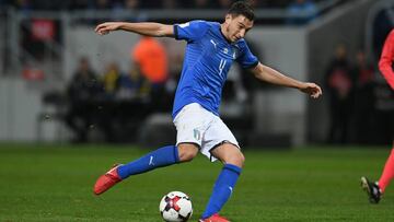 As¨ª juega Darmian, el italiano del United que quiere el Valencia