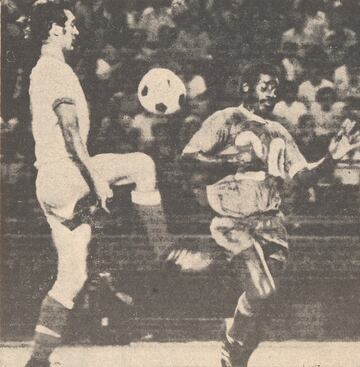 El 14 de diciembre de 1973, México sufrió su primera derrota ante Trinidad y Tobago, Everald Cummings fue el autor de dos de los cuatro que hicieron los Trinitarios en la goleada de 4-0 en Puerto España.