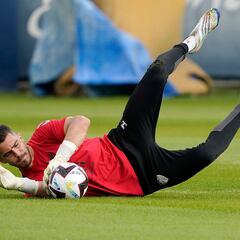 Rubén Yáñez acaba con el debate de la portería