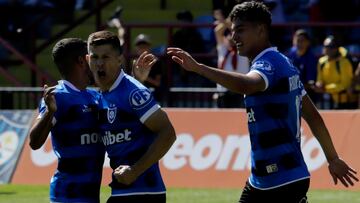 Huachipato goleó y es el mejor equipo del fútbol chileno