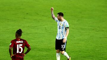 Soccer Football - World Cup - South American Qualifiers - Argentina v Venezuela - Estadio La Bombonera, Buenos Aires, Argentina - March 25, 2022 Argentina's Lionel Messi celebrates scoring their third goal REUTERS/Matias Baglietto