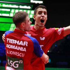 Plata histórica para Álvaro Robles en los mundiales de tenis de mesa