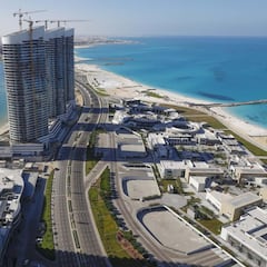 Emerge en el mar Mediterráneo la ciudad del futuro de cerca de 160 millones de euros que quiere plantar cara a España