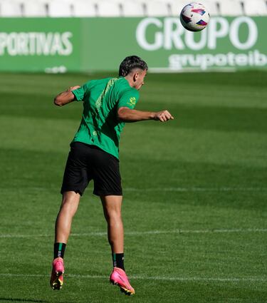 Vuelta al G¨¦nesis con la duda de Rub¨¦n Alves