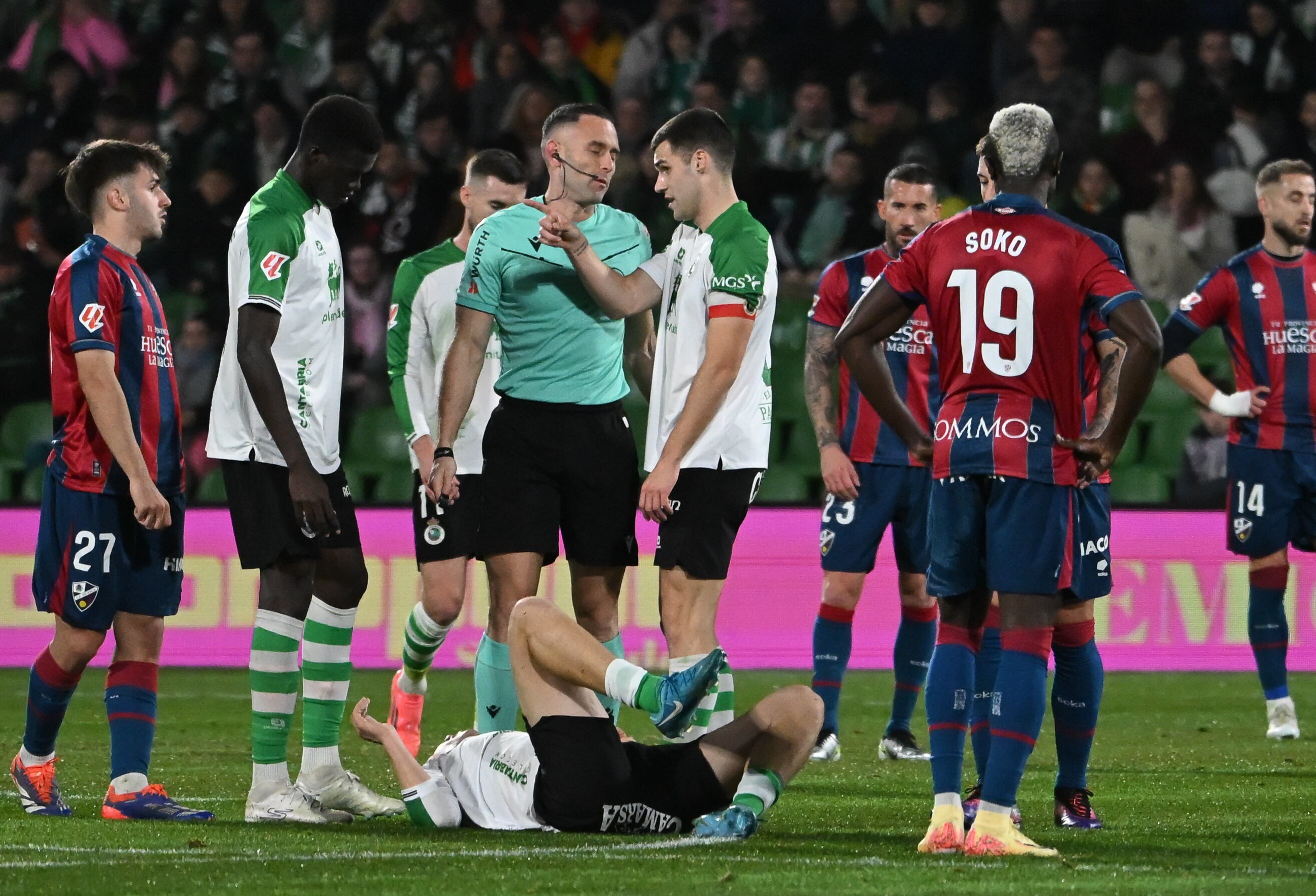 15/12/24 PARTIDO SEGUNDA DIVISION RACING DE SANTANDER - HUESCA Mantilla