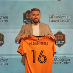 Héctor Herrera: “Vengo en mi mejor momento en donde puedo ayudar al equipo a llegar a lo más alto”