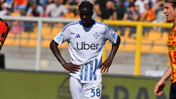 Diao durante un partido de Serie A entre el Como y el Milan.