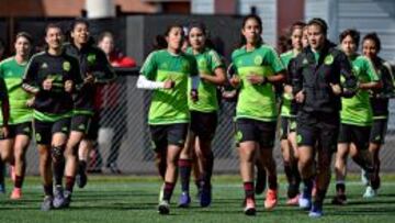 El Tri Femenil durante un entrenamiento cuando se estaba desarrollando el Mundial en Canadá el año pasado.
