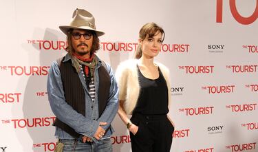 The Tourist fue la película que unió por primera vez a estos dos actores en pantalla, pero también la última. Al parecer ambos actores, estrellas absolutas, fueron muy recelosos el uno con el otro y las quejas fueron constantes durante todo el rodaje.