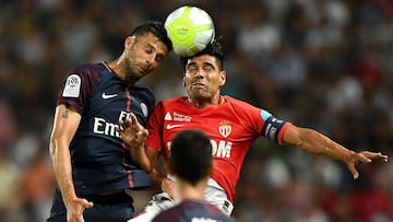 Falcao y Thiago Motta en un M&oacute;naco vs PSG