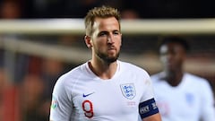 England loss a "wake-up call", accept Kane and Southgate