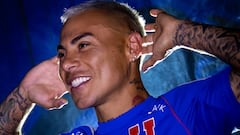 “Lo soñé, lo busqué y hoy regreso adonde fui tan feliz... Con la U formamos un lazo que nos unirá para siempre”