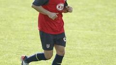 Ujfalusi: "Es pronto para notar las diferencias entre Quique y Abel"