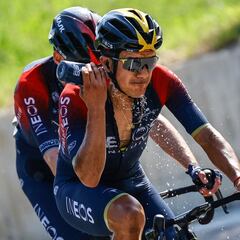 Carapaz dejaría el INEOS para irse al EF de Rigoberto Urán