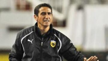 "El AEK es como el Sevilla o el Atlético en España"