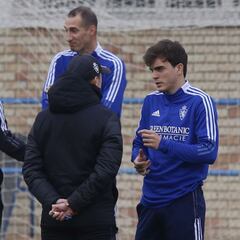 Francho, Petrovic y Eugeni se ejercitan con el grupo