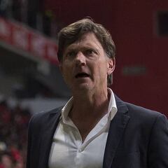 Hernán Cristante: "El VAR, con 'V' de vergüenza, nos vuelve a afectar"