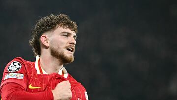 Liverpool and Barcelona progress in the Champions League