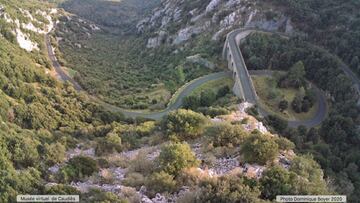 Imagen de la subida a la Col de Saint-Louis, puerto decisivo en la decimocuarta etapa del Tour de Francia 2021.