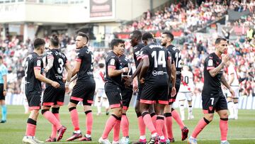 El equipo sevillista, tras el 0-1.