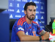 Futbol, Presentacion Jugador Universidad de Chile
El jugador de Universidad de Chile Juan Martin Lucero, durante su presentacion en el CDA de Santiago, Chile.
21/01/2026
Jonnathan Oyarzun/Photosport
Football, Universidad de Chile Player presentation
Universidad de Chile player Juan Martin Lucero during presentation in the CDA, en Santiago, Chile
21/01/2026
Jonnathan Oyarzun/Photosport