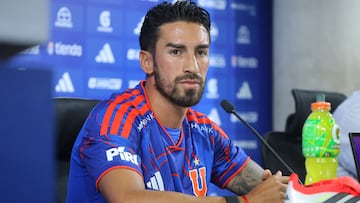 Futbol, Presentacion Jugador Universidad de Chile
El jugador de Universidad de Chile Juan Martin Lucero, durante su presentacion en el CDA de Santiago, Chile.
21/01/2026
Jonnathan Oyarzun/Photosport
Football, Universidad de Chile Player presentation
Universidad de Chile player Juan Martin Lucero during presentation in the CDA, en Santiago, Chile
21/01/2026
Jonnathan Oyarzun/Photosport