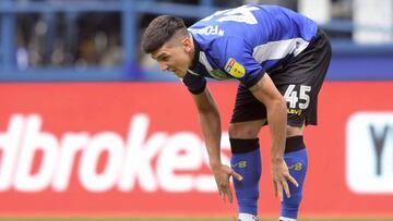 El delantero argentino del Sheffield Wednesday Fernando Forestieri qued&oacute; hoy con pedido de arresto en Inglaterra al no presentarse a declarar en un tribunal.