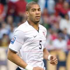 Otra leyenda de USA se despide, Oguchi Onyewu anunció su retiro