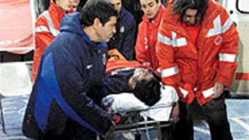 Fredson tuvo que ser trasladado al hospital.