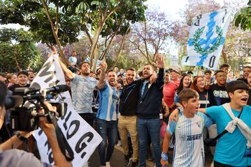 Protestas de la afición del Málaga CF en La Rosaleda.