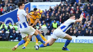 En su visita a la cancha del Brighton, el mexicano y compañía perdieron por la mínima,sumando así su tercera derrota en la campaña.