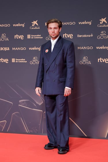 El actor Carlos Cuevas posa en la alfombra roja de la 40º edición de los Premios Goya.
