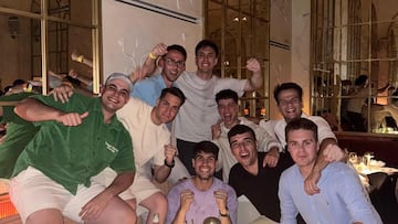 Carlos Alcaraz, con familiares y amigos.