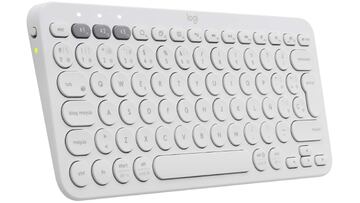 Teclado inalámbrico Logitech K380 de color blanco y de tipo QWERTY