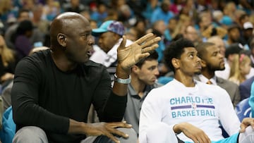 Michael Jordan y Jeremy Lamb -