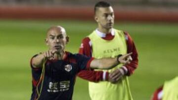 Paco Jémez durante el entrenamiento del Rayo.